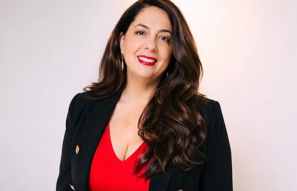 Silvana hosting an event with warmth and confidence